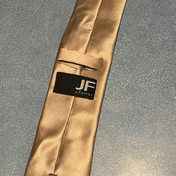 J. Ferrar- gold tie - Picture 4 of 6